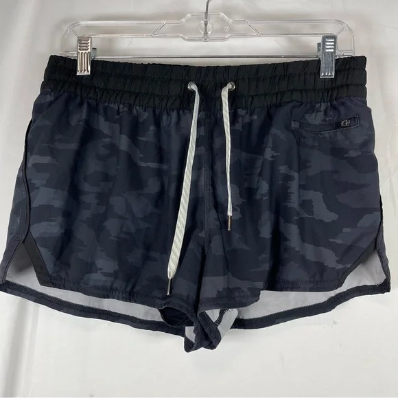 Vuori Clementine Black Athletic Shorts Lightweight Performance Sz:S - Picture 2 of 9